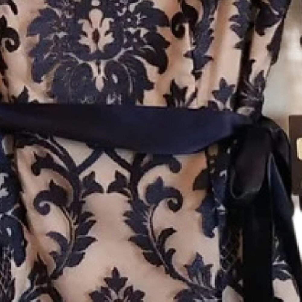 ❤️❤️Adrianna Papell Classic Lace Overlayed Top 8 NWT - Picture 8 of 9
